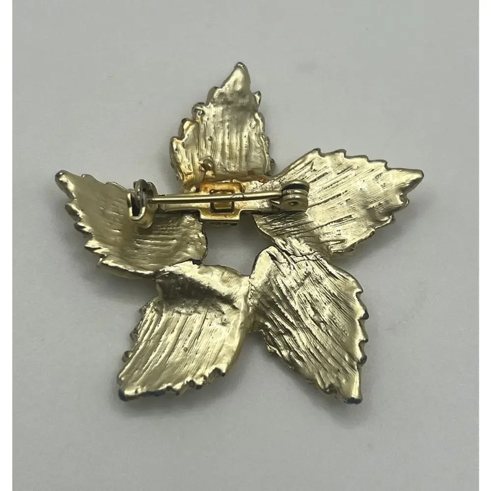 VTG MCM Lt Gold Textured 5 Leaf Flower Star Open Center Costume Brooch